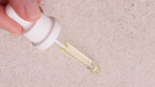 Essano - Wrinkle Rescue Retinol Alternative Concentrated Serum Texture
